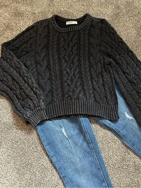 Arizona Jean Co Black Chunky Cable Knit Sweater Size M Cropped Cozy Fall Winter